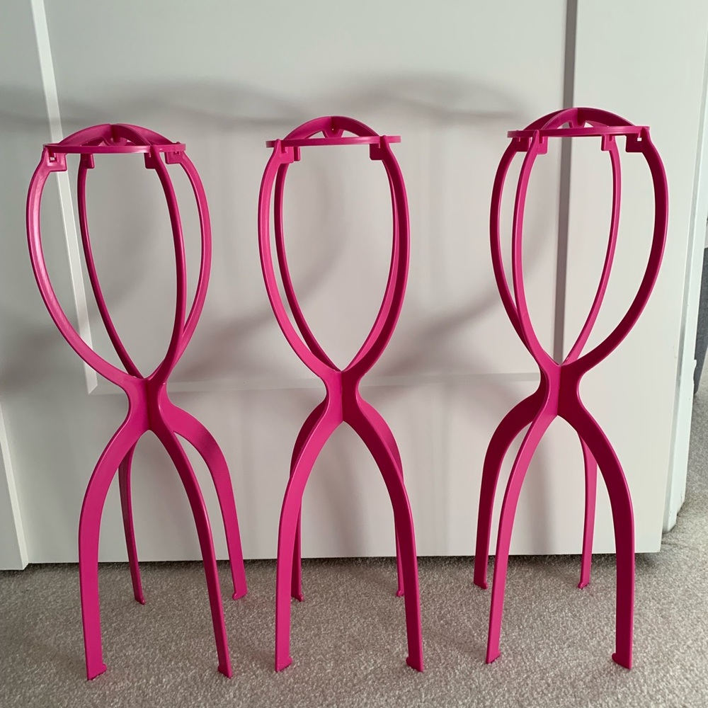 18” Wig Stands: Pink